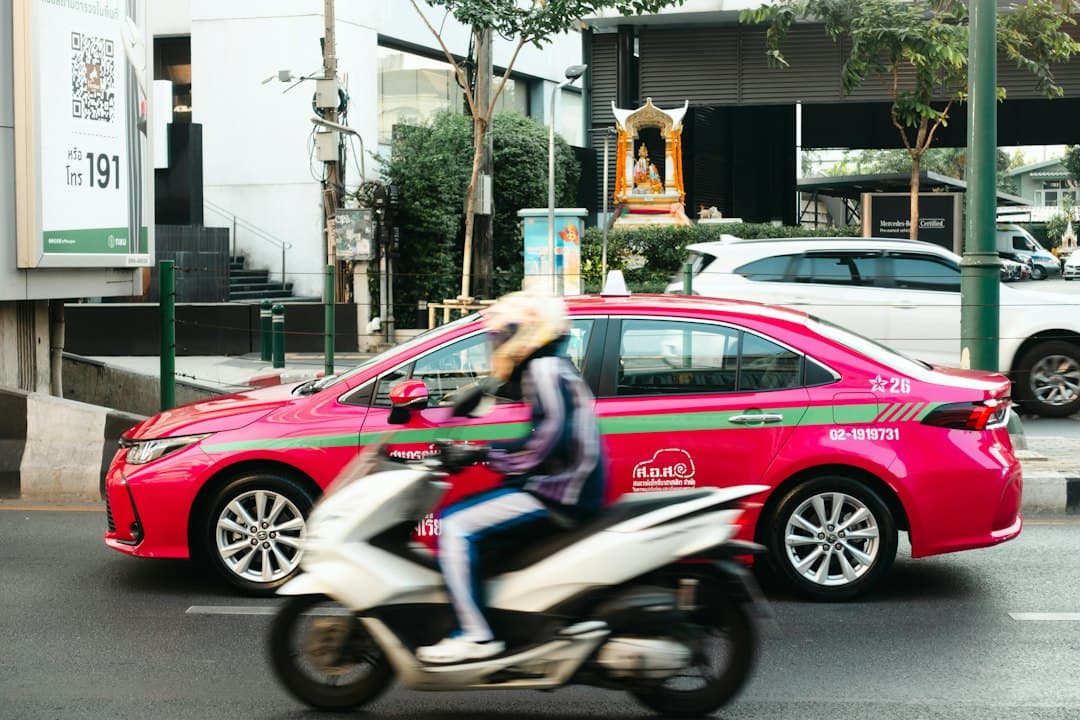 Colis et achats en ligne en Thaïlande : droits, TVA et seuils depuis 2026