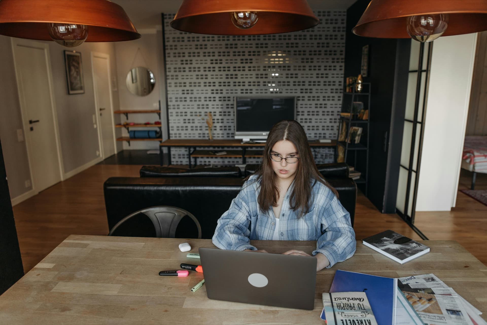 How to Become a Digital Nomad in 2026: 7 Steps to Get Started