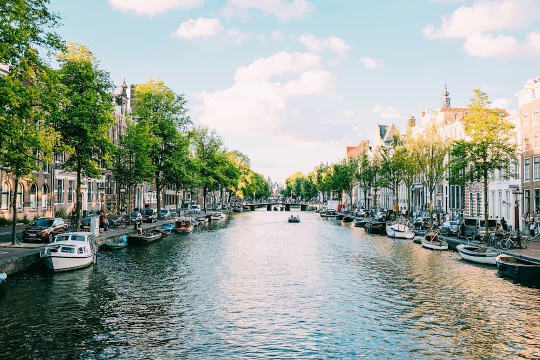 Wonen in Nederland: wat kan een salaris werkelijk betekenen tegenover de kosten van levensonderhoud?